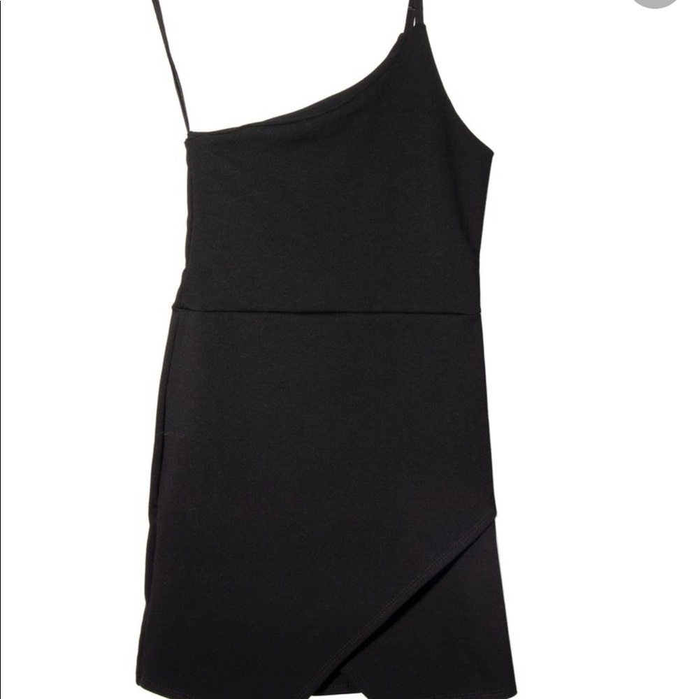 One shoulder dress